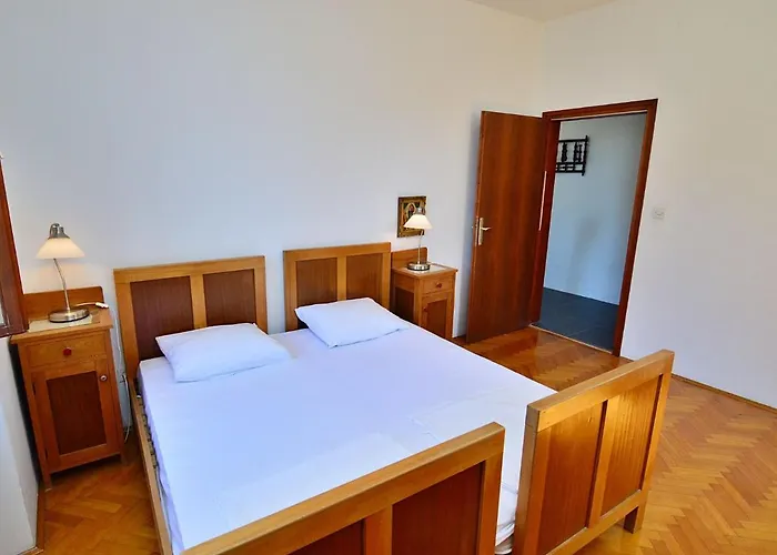 Vakantiehuis Stefan By Interhome Tisno